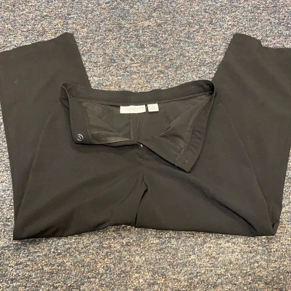 Sag Harbor Stretch petite Black pants sz.8 petite